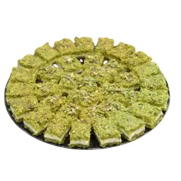 Mafroukeh with Cream and Pistachio _ 1 Kilo